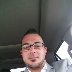 Meet your Posher, Buddy